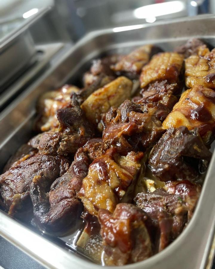מלון Komárno Diva Kacica Restaurant & Pansion מראה חיצוני תמונה